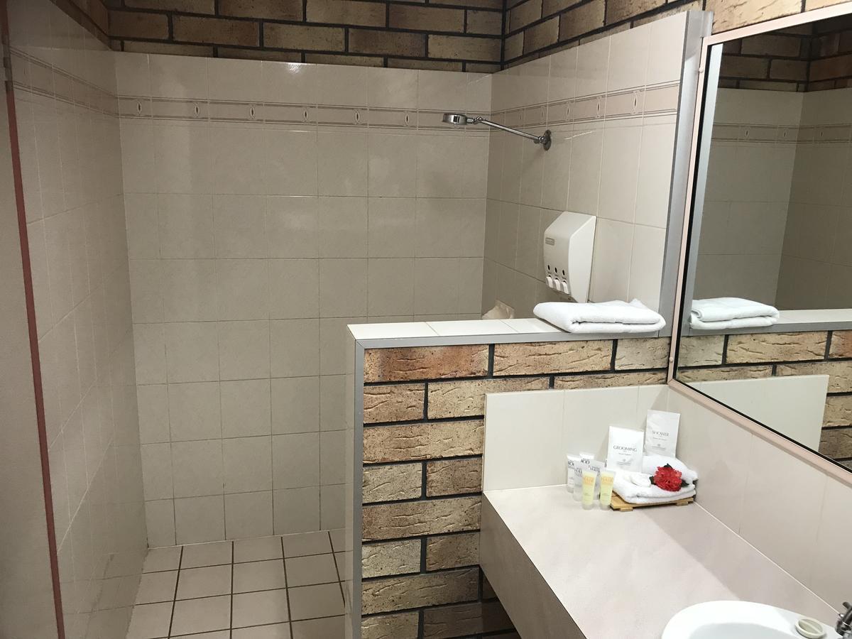 Miles Outback Motel 외부 사진